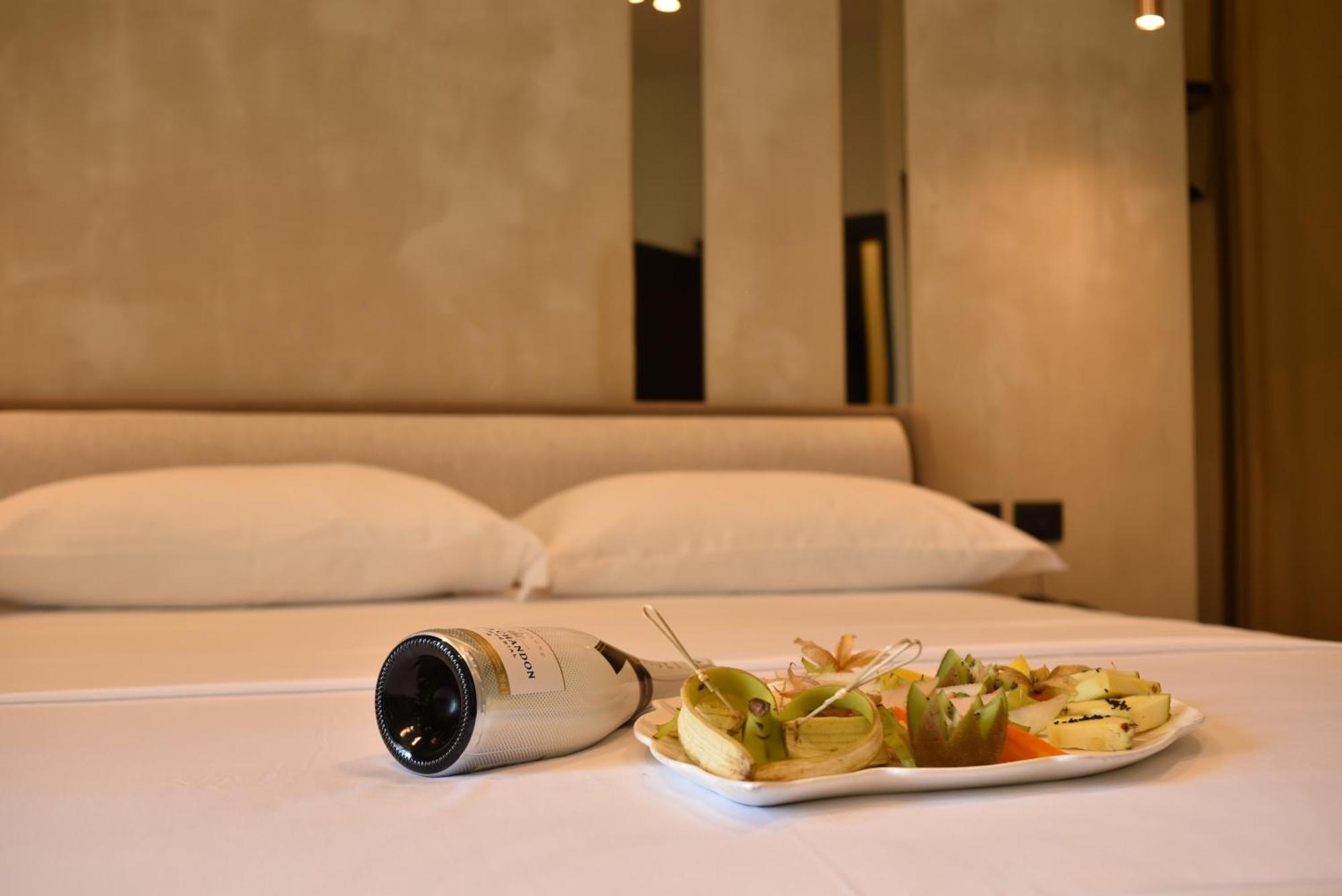 Nuna Hotel Radhimë Εξωτερικό φωτογραφία